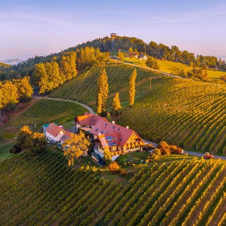 Weingut Winzerzimmer Rothschaedl Leutschach Exteriör bild